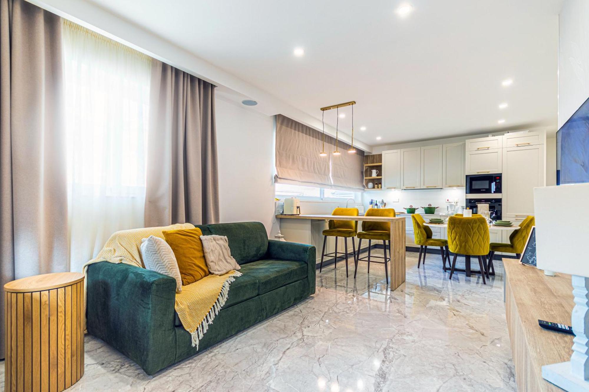 Modern Maisonette In Swieqi - 2 Bedrooms Apartment *